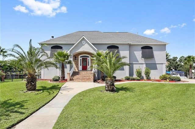 Slidell waterfront home